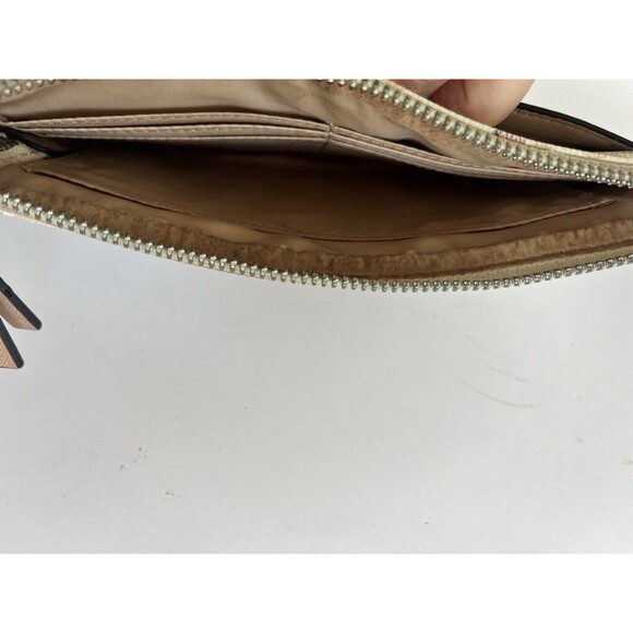 Guess Large Floral Wristlet Clutch Wallet White Tan Floral - Picture 11 of 14